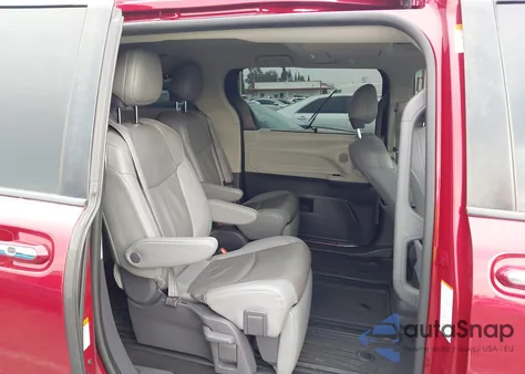 2021 Toyota Sienna Limited z USA, uszkodzony, nr VIN 5TDZRKEC8MS030197